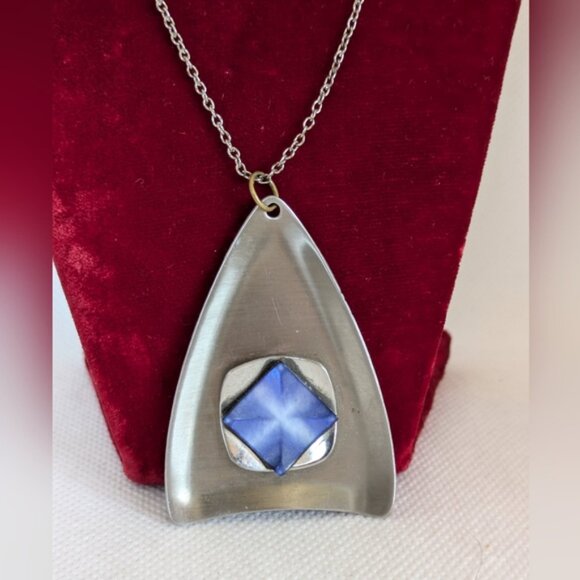 Vintage Modernist Stainless Steel Necklace Signed Peak Blue Center Unisex Men "P - Picture 2 of 9